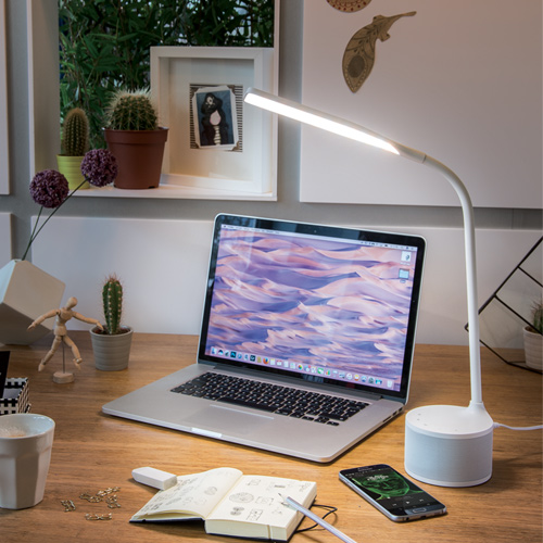 Xindao présente une lampe et enceinte rechargeable USB