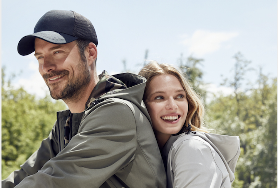 SWEATSHELL: THE WATERPROOF SWEATSHIRT